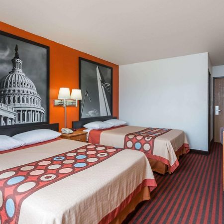 Super 8 By Wyndham Dumfries/Quantico Hotel Ngoại thất bức ảnh