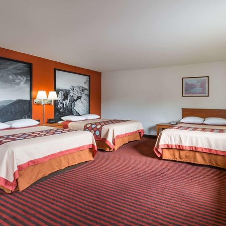 Super 8 By Wyndham Dumfries/Quantico Hotel Ngoại thất bức ảnh