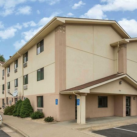 Super 8 By Wyndham Dumfries/Quantico Hotel Ngoại thất bức ảnh