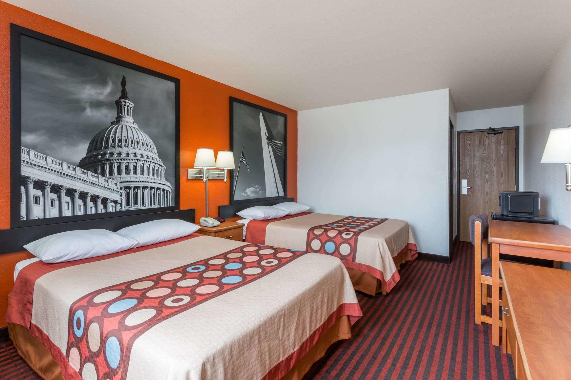 Super 8 By Wyndham Dumfries/Quantico Hotel Ngoại thất bức ảnh
