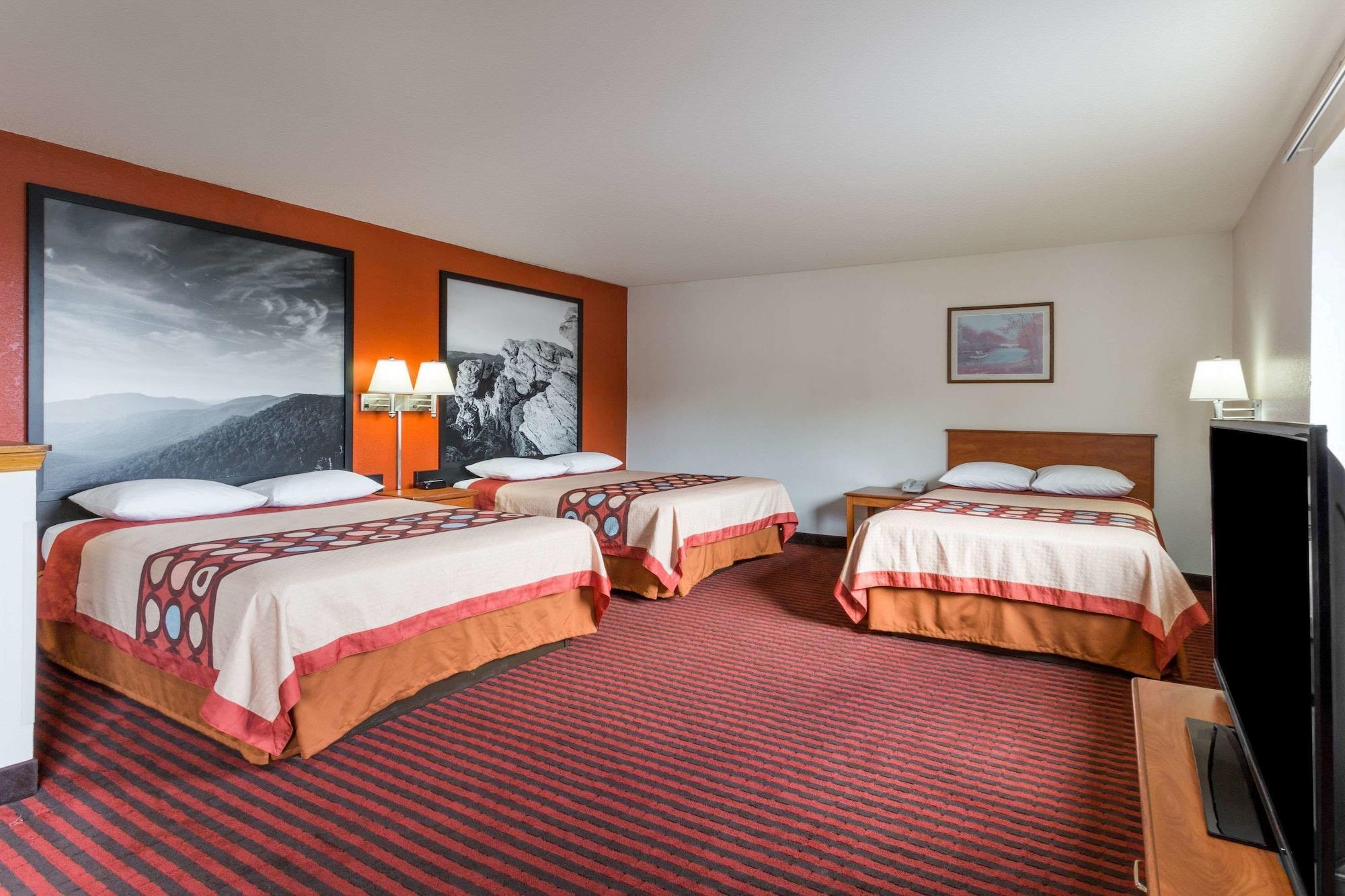 Super 8 By Wyndham Dumfries/Quantico Hotel Ngoại thất bức ảnh