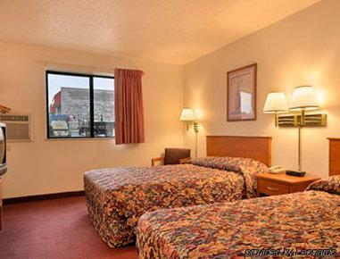 Super 8 By Wyndham Dumfries/Quantico Hotel Phòng bức ảnh